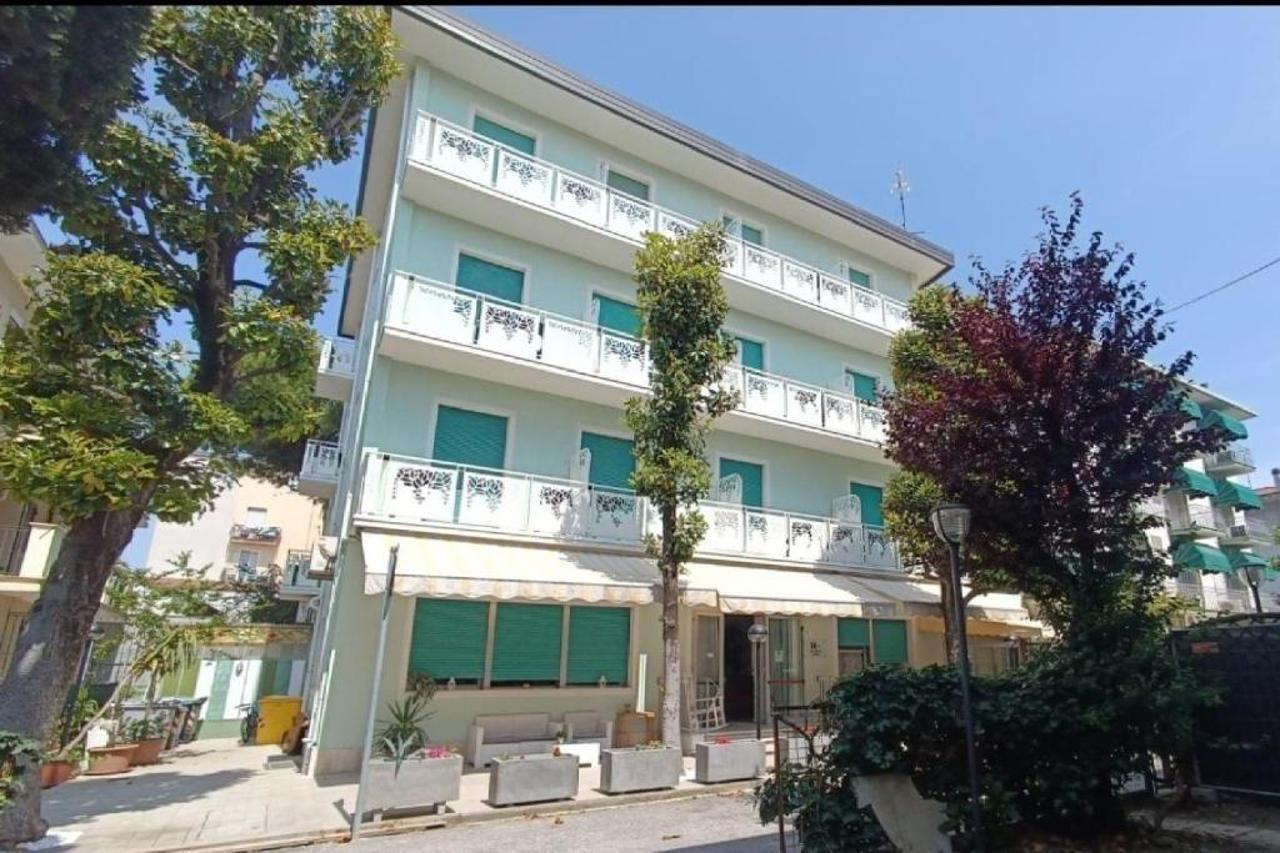 Hotel Sabrina Nord Rimini Dış mekan fotoğraf